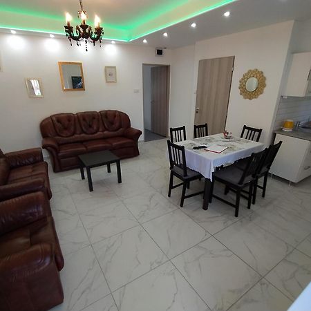 Emmabella Apartmanok Эгер Номер фото